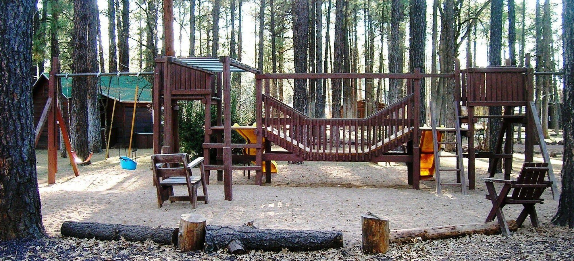 Lake Of The Woods Resort Lakeside Exterior photo