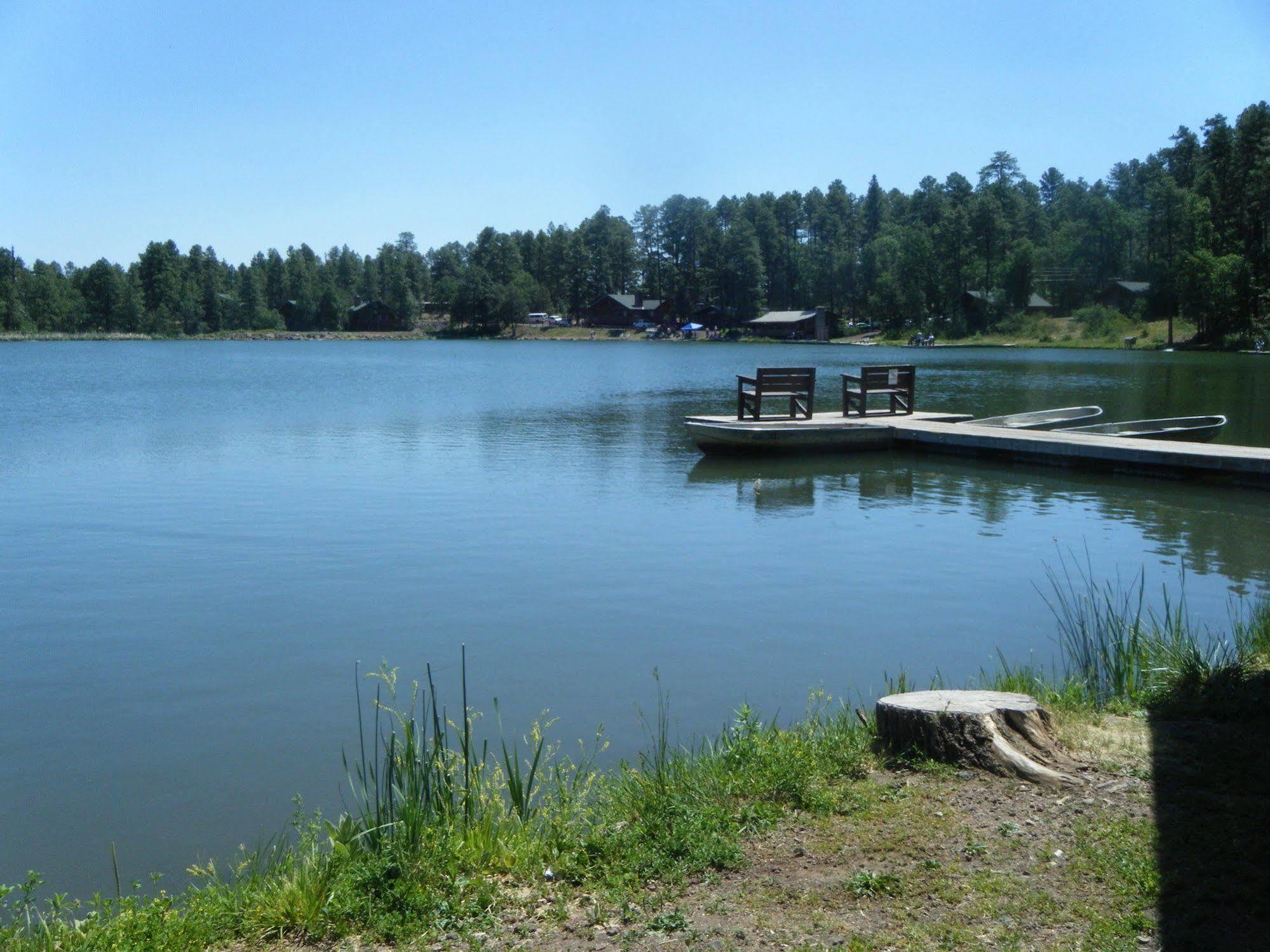 Lake Of The Woods Resort Lakeside Exterior photo